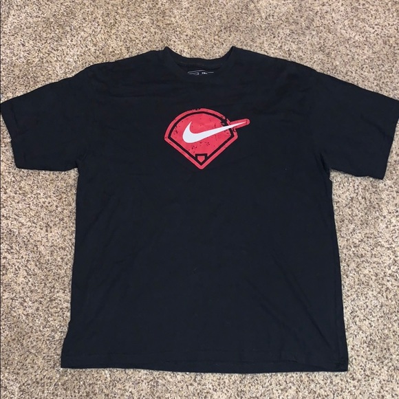 Men’s Black Nike Shirt - Picture 1 of 3